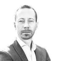 Benjamin Hossa's Instagram, Twitter & Facebook