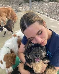 Jeri Lawrence's Instagram, Twitter & Facebook