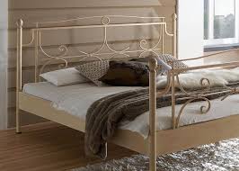 Leigh was previously the head of emea for the. Hochwertiges Metallbett Lattenrost Matratze Bett Komplett Doppelbett Mira Ebay