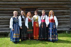 Bunad — a bunad is a traditional norwegian costume, typically of rural origin. Fra Motedrakt Til Bunad Studieforbundet Kultur Og Tradisjon