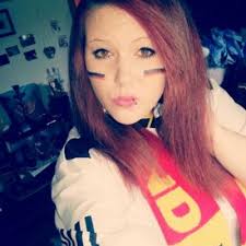 Corinna Simon (@heartbeaaat)