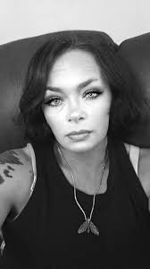 Melissa Kerns (@shadowhunter_75)