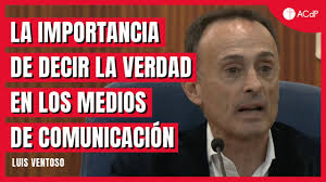 Luis Ventoso analiza la responsabilidad social de los medios de  comunicación en el Centro de Jerez