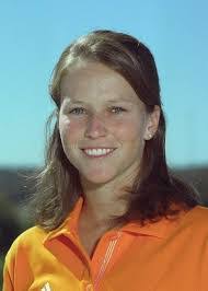 Ashley Robards's Instagram, Twitter & Facebook