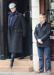 Perhaps Sherlock Likes The Deerstalker After All Benedict Cumberbatch Wears Iconic Holmes Hat As He Films New Series Sherlock Cumberbatch Sherlock Holmes Bbc Sherlock