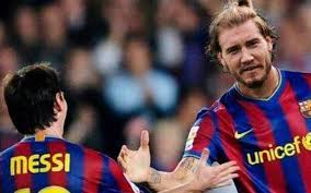 Kælenavnet 'lord' startede på sociale medier for flere år siden, hvor folk ganske enkelt blot kommenterede 'lord', hver fodboldmæssigt står det til gengæld stille for nicklas bendtner lige nu. Lord Bendtner Takes To Social Media Following Nottingham Win Caughtoffside