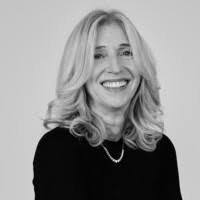 2400+ "Lezlie" profiles