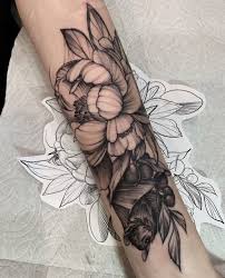 Bill is known for his black and grey tattoos and incredible attention to detail. Portland Tattoo Parlor New Rose Tattoo
