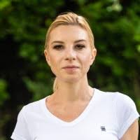 30+ "Iwona" profiles