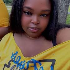 Layla Massey's Instagram, Twitter & Facebook