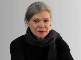 Robyn Coates's Instagram, Twitter & Facebook