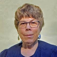 Have you ever wondered what birds are really saying when they speak? 🦜  Avian expert Elliot Leach joined us for April's World of Wildlife, he  shared some fascinating insights and also taught