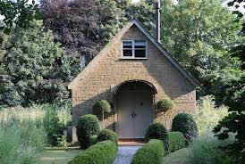 The well is beside my potting shed and the plumbing runs from it to my sink inside. The Pump House Holiday Cottage Description Classic Cottages