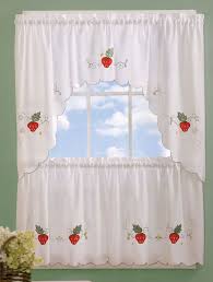 strawberry kitchen, kitchen curtains