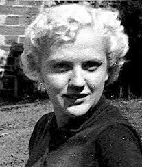 Maxine Gilmore's Instagram, Twitter & Facebook