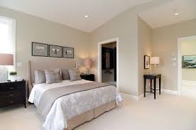 Clean Crisp Bedroom Hotel Inspired Houzz Neutral Bedroom Design Bedroom Color Schemes Bedroom Colors