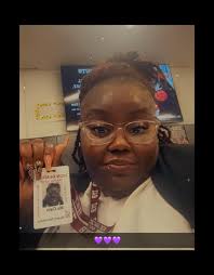 I miss my cousin Kay Peet, I'm ready for her to come home lmao. I need her  and all her positive energy❤️