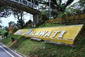 Freshwater fish park & bukit melawati kuala selangor nature park is often visited together with taman ikan air tawar kuala selangor (located in the park itself) and the historical bukit melawati, which overlooks the park. 10 Tempat Menarik Di Kuala Selangor Yang Anda Wajib Datang