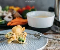 Fondue Mit Gemuse Im Bierteig Rezept In 2020 Bierteig Fondue Und Party Essen Ideen