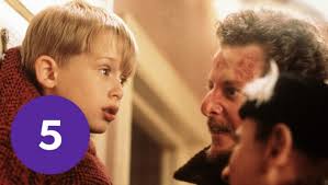 Den ultimative pjækkedag fylder 30 år! Her er 5 film du kan fejre det med