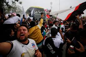 Los pacos los mataron colo colo ???? Ganan O Los Matamos La Amenazante Arenga Previa Al Decisivo Partido De Colo Colo Rock Pop