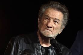 Eddy Mitchell a 81 ans : drogue, enfants, Johnny et une "plume dans le c*l",