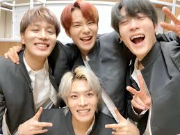 V live lets celebs broadcast live videos to you. Nct 127 On Twitter Staywith127 Relay V Live 4 1 4 7 3pm Kst Nct127 Nct Vlive Https T Co X5mharwh2f Twitter