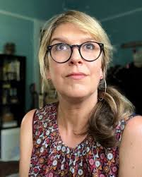 Episode #536: Olivia Flood-Wylie — the jv club podcast with janet varney