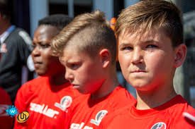 Meet en greet met Helmond Sport in centrum Helmond trekt veel  belangstelling!