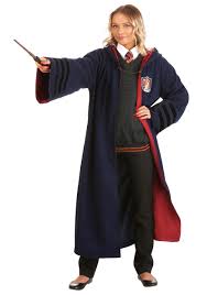 There are 5300 robe retro for sale on etsy, and they cost $61.79 on average. Vintage Harry Potter Hogwarts Gryffindor Robe