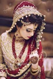 Here's iman aly looking her absolute best in a black and blue combination. Pin By Sabazafar On Bridal Photoshoot Pakistani Bride Bridal Dresses Pakistan Pakistani Bridal Makeup