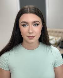 Dee Huerta's Instagram, Twitter & Facebook