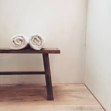 Eiche jetzt bei wayfair.de entdecken & kostenfrei ab 30 € liefern lassen. Handtuchaufbewahrung Bilder Ideen Couch