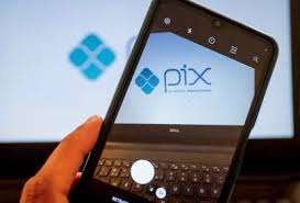 Brasileiros já podem usar Pix em viagens internacionais; sistema começa a chegar ao exterior