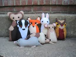 Animals From The Mitten Plushies This Should Help Me Come Up With Costumes For Our Christmas Progr Felt Animal Patterns Stuffed Animal Patterns Felt Puppets