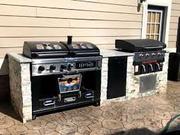 You can store tools, ingredients and more with zero effort. Blackstone 4 Burner 36 Griddle With Air Fryer And Hood Walmart Com Walmart Com