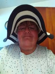 Aldi sun hat modification for gardening