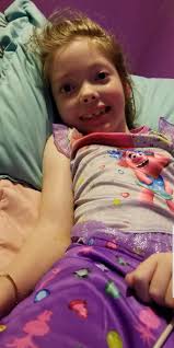 Can someone add fairy wings to my niece's photo?