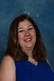 Amy Finnerty's Instagram, Twitter & Facebook