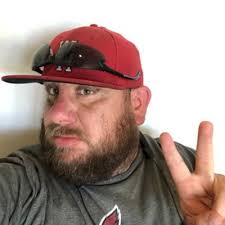 luke hackett (@grandehack)