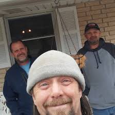 Aaron Compton (@AaronLee1270) • Facebook