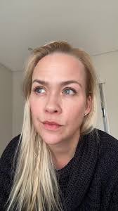 Lily Steele (@littlelilysteele)