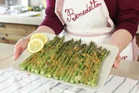 Impanare e mettere a cuocere gli asparagi a 180° per 15/20 minuti blog.giallozafferano.it/cookinprogress. Gli Asparagi Al Forno Sono Un Contorno O Antipasto Molto Sfizioso E Semplice Da Preparare Asparagi Al Forno Ricette Asparagi
