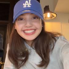 LISA feliz después de agregarle Tajín a su vaso con agua de Limón 😭🇲🇽  #BLACKPINK #BLACKPINKMEXICO