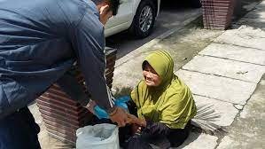 Infak Dan Sedekah Apa Bedanya Ramadan Liputan6 Com