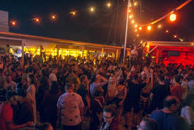 Colectie de muzica moldoveneasca cea mai frumoasa muzica de petrecere 2021. Petrecerile De Pe Plaja De La Vama Veche Au Fost Interzise Se Va Asculta Doar MuzicÄƒ AmbientalÄƒ La Volum Redus