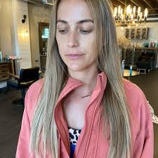 I LOVE a good hair transformation. #halocoutureextensions have given this  beauty long, thick, beautiful hair! She can wear them straight or curled  with 100% human hair! Message me today to get your #