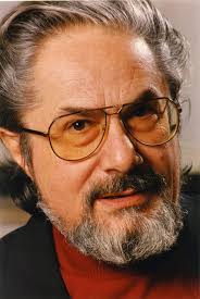 Никола Николаев Гюзелев е български оперен певец, бас и художник. Дата на  раждане: 17 август 1936 г., Павликени Починал: 16 май 2014 г., София  Поклон!