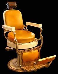 Barber Chair Old School I Want My Salon To Be Vintage Inspired Need Barber Chair Barber Shop Chairs Barber