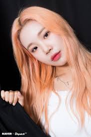 190918 Momoland Jooe Photoshoot By Naver X Dispatch Kpop Hair Color Kpop Girl Bands Kpop Hair